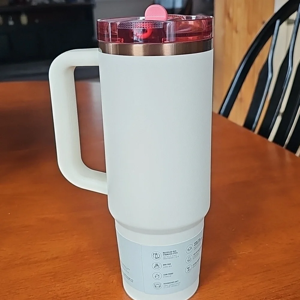 Stanley 30 oz Quencher Protour Tumbler - Picture 4 of 5